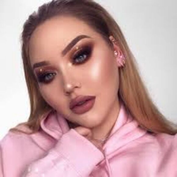 OFRA Liquid Lipstick in Dutchess - Picture 5 of 12